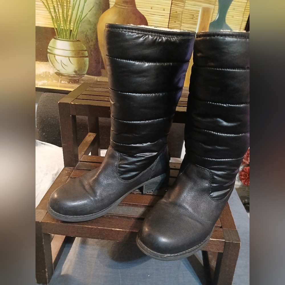 Ladies  cozy winter boots